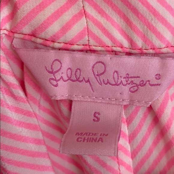 💗Lilly Pulitzer silk top with pearl buttons - Picture 4 of 6